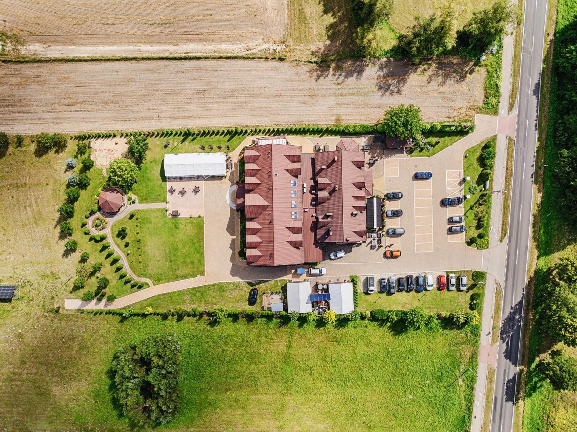 Bed and Breakfast Gosciniec Zacisze I Blisko A2 Dabie-Uniejow I Restauracja Exterior foto